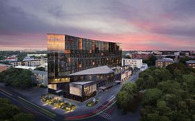 Hilton Tallinn Park 4*